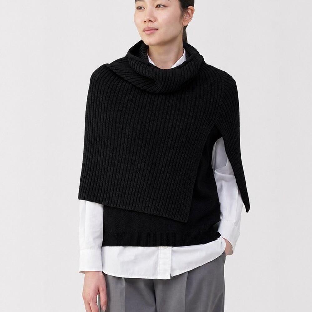NWT MUJI Non-Itchy Merino Wool Blend Cowl Neck Poncho Cape One Size Black